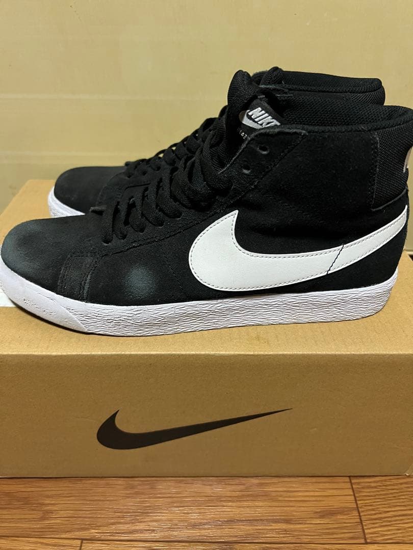 NIKE SB BLAZER ZOOM MID26.5 黒白864349-002
