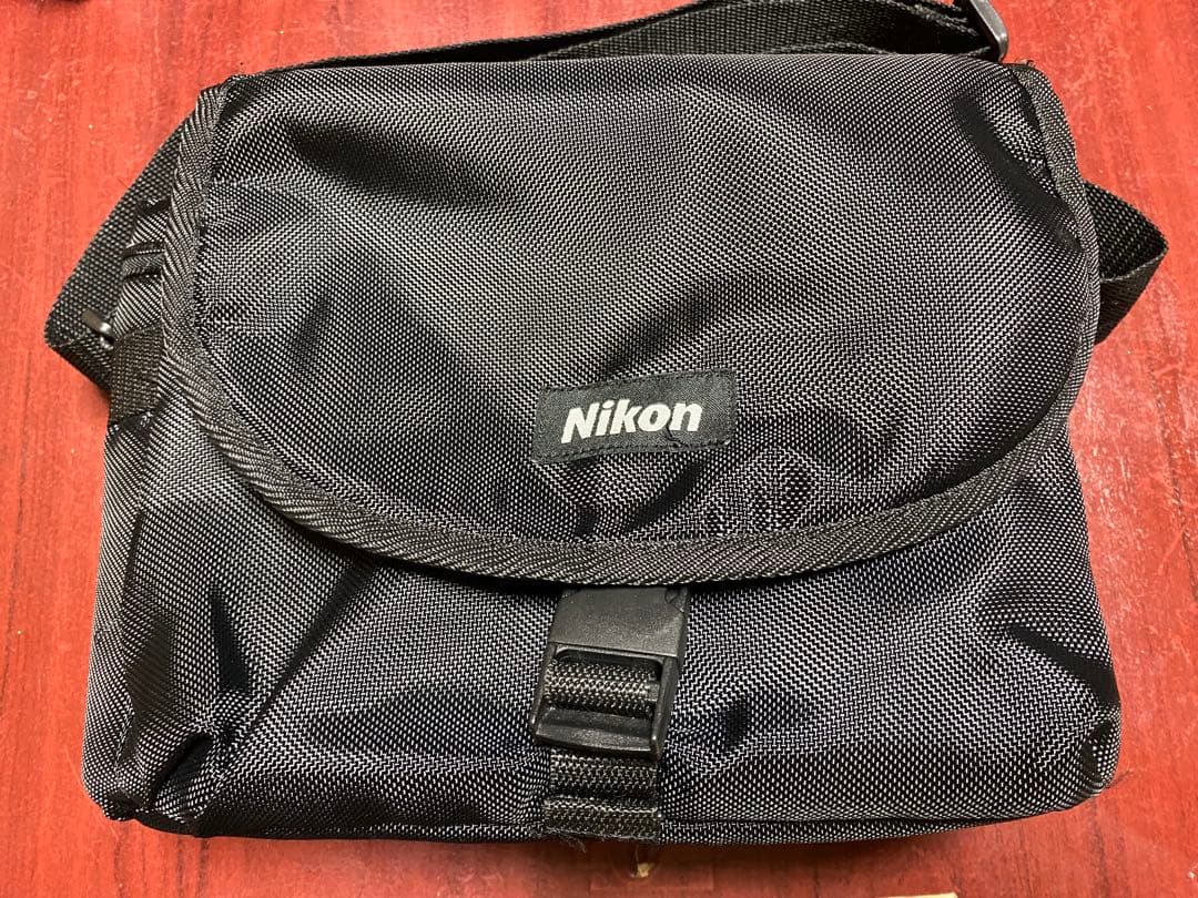 ショット数840枚ニコン Nikon D5600 AF-Pダブルズームキット