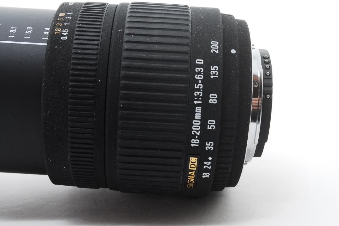 三脚付きNikon D200＋18-200mm 高倍率ズーム