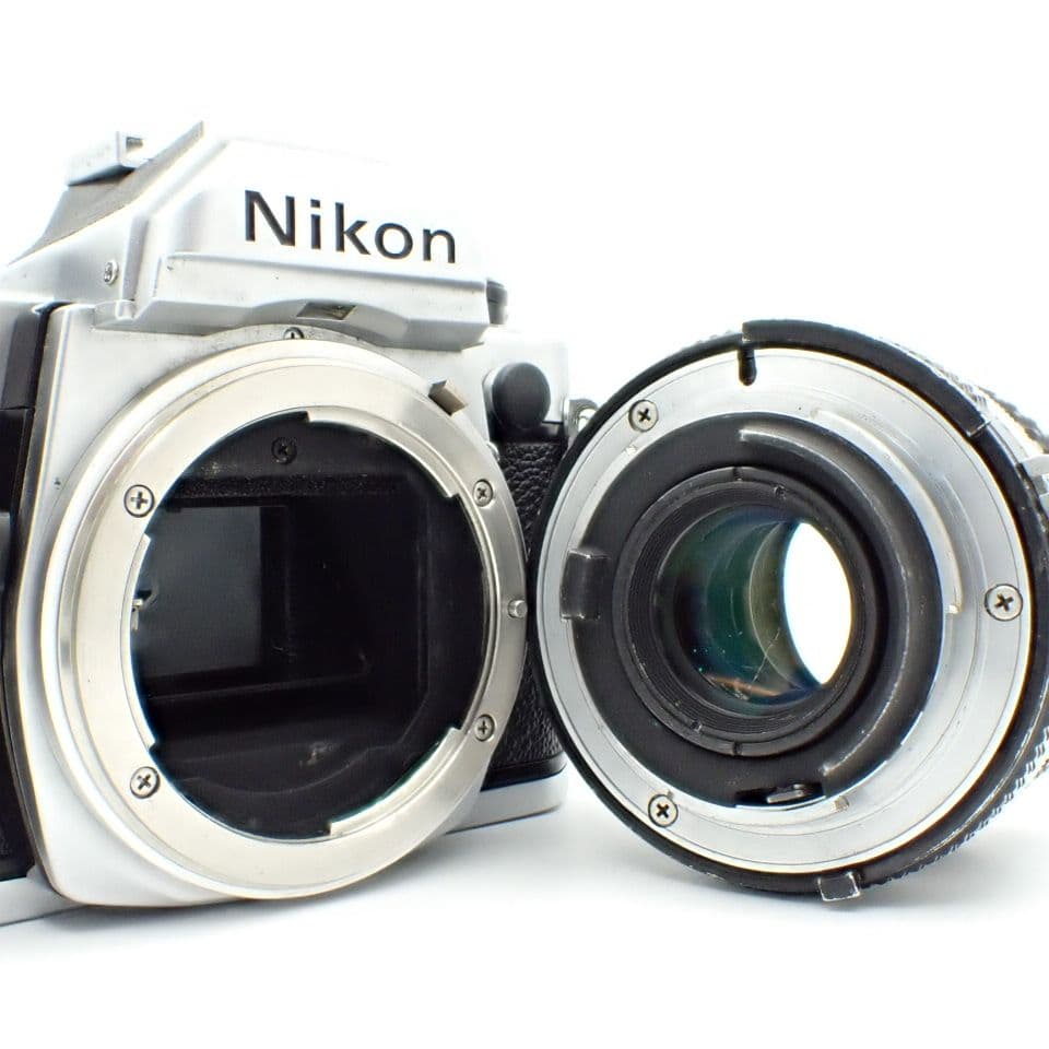 【動作確認済実用品】Nikon FM シルバー＆Ai 35mm f2.8 電池付