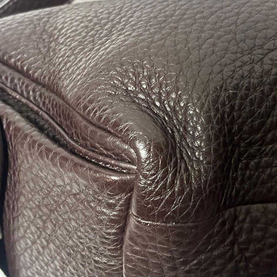 ✨未使用保管品✨　EMPORIO ARMANI ショルダーバッグ　レザー