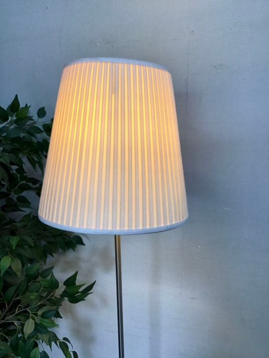 管122☆フロアーランプ☆スタンドライト☆踏みスイッチ