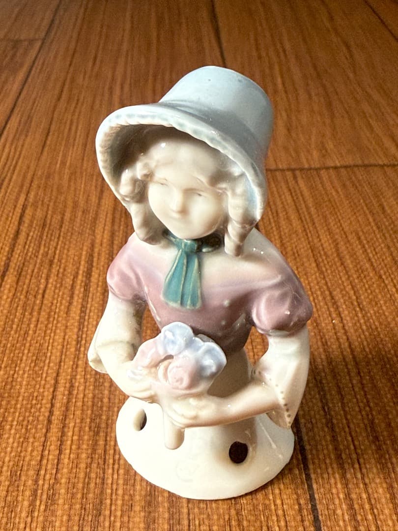 アンティーク ドイツ磁器 ハーフドール ピンクッション人形 ボンネット少女