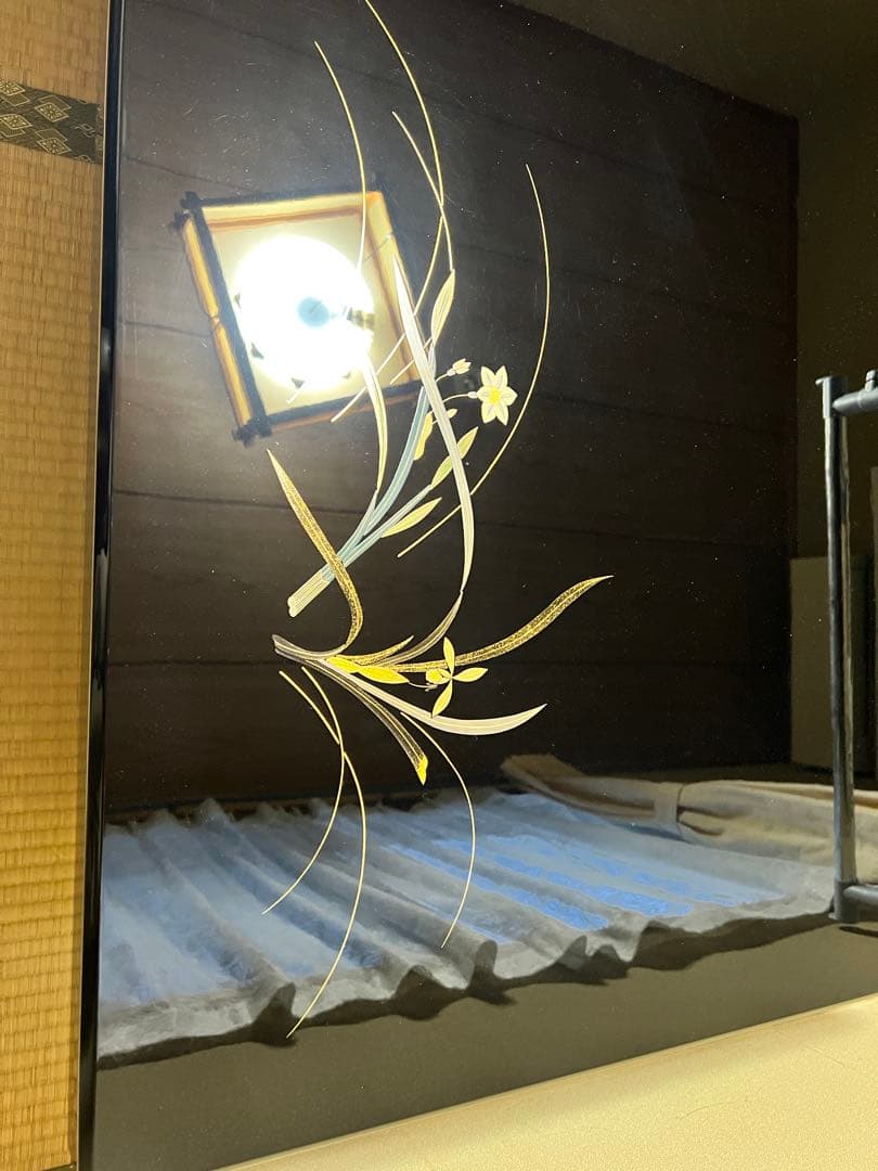 花柄装飾の座卓