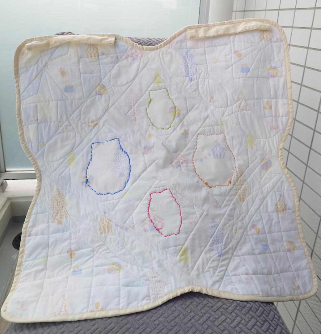 フクロウくん達　タペストリー　キルティング