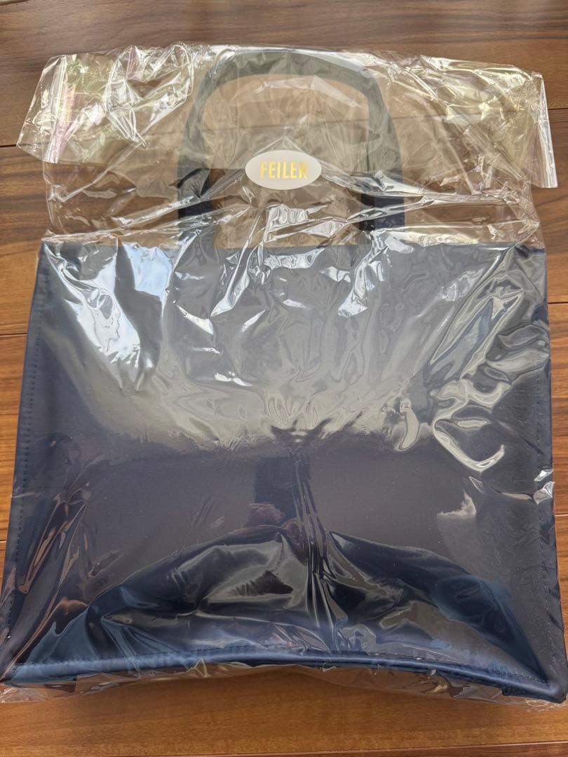 学校フェイラー　VERYコラボ ワイドバッグ　紺色　マチ付き