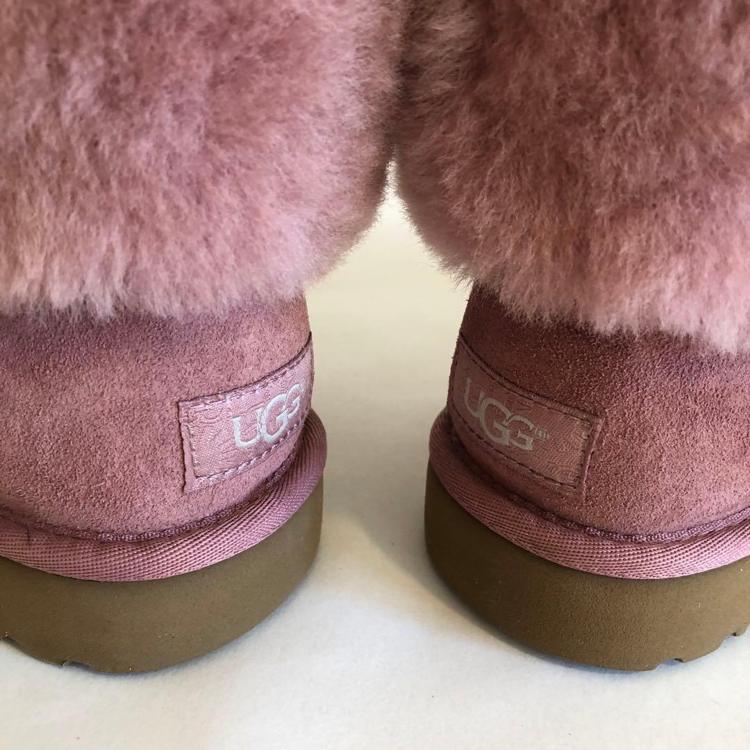 UGG クラシック ミニ ウィスプ ブーツ