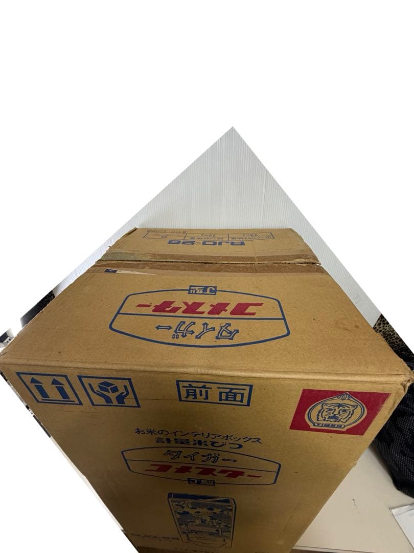 新品　昭和レトロ　タイガー コメスター J型 RJO-28 計量米びつ