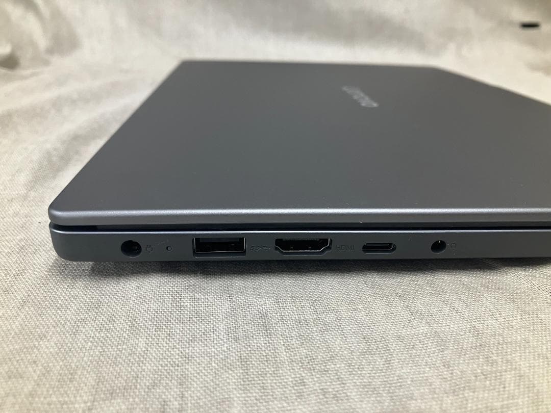 フ*イ様 25年製　訳ありLenovoノートpc IdeaPad Slim 3