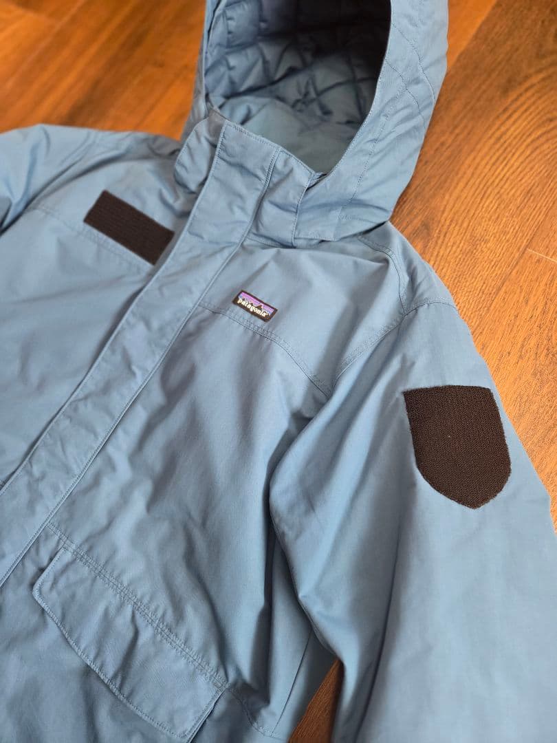 Patagonia フード付きナイロンジャケット
