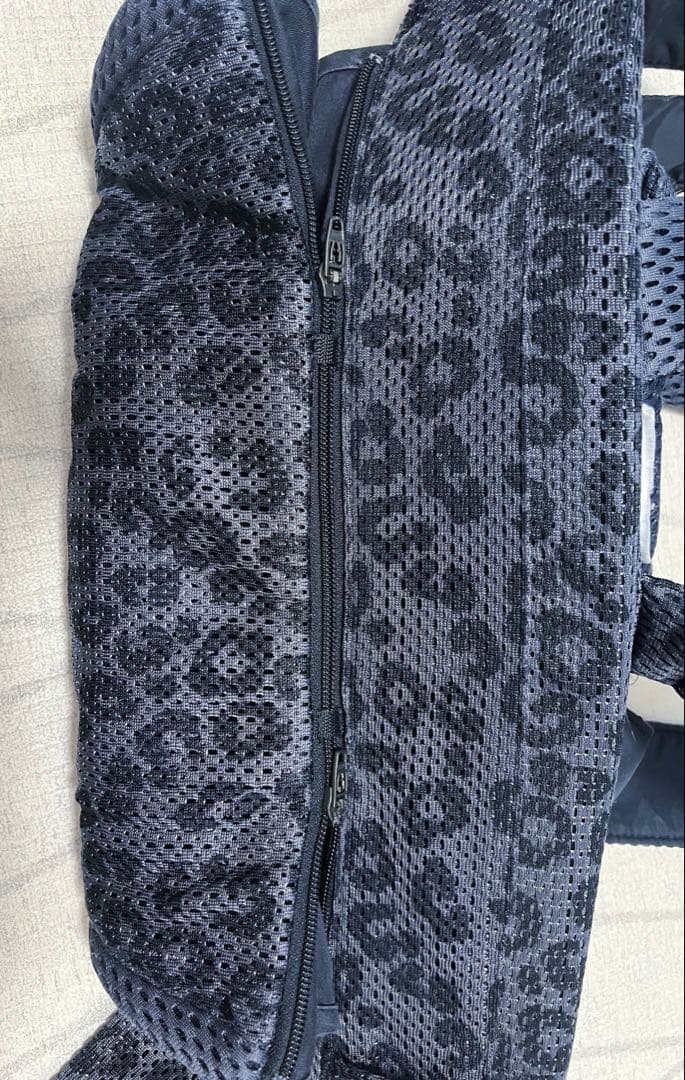 BABYBJÖRN ベビービョルン ONE KAI AIR レオパード 抱っこ紐