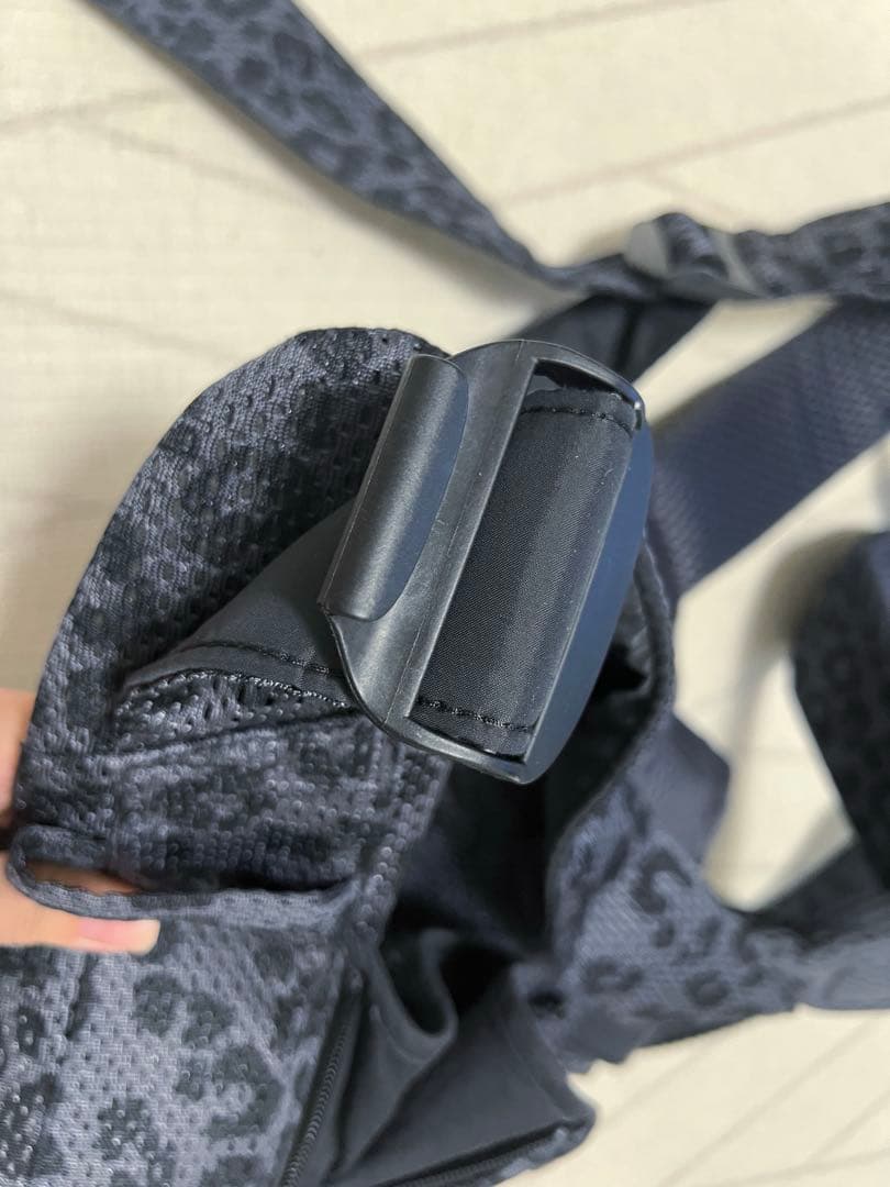 BABYBJÖRN ベビービョルン ONE KAI AIR レオパード 抱っこ紐