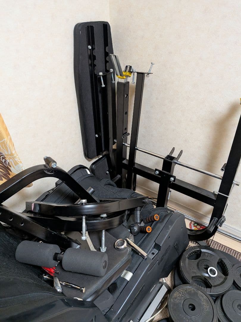 トレーニングベンチ ブラック。バーと重り中古