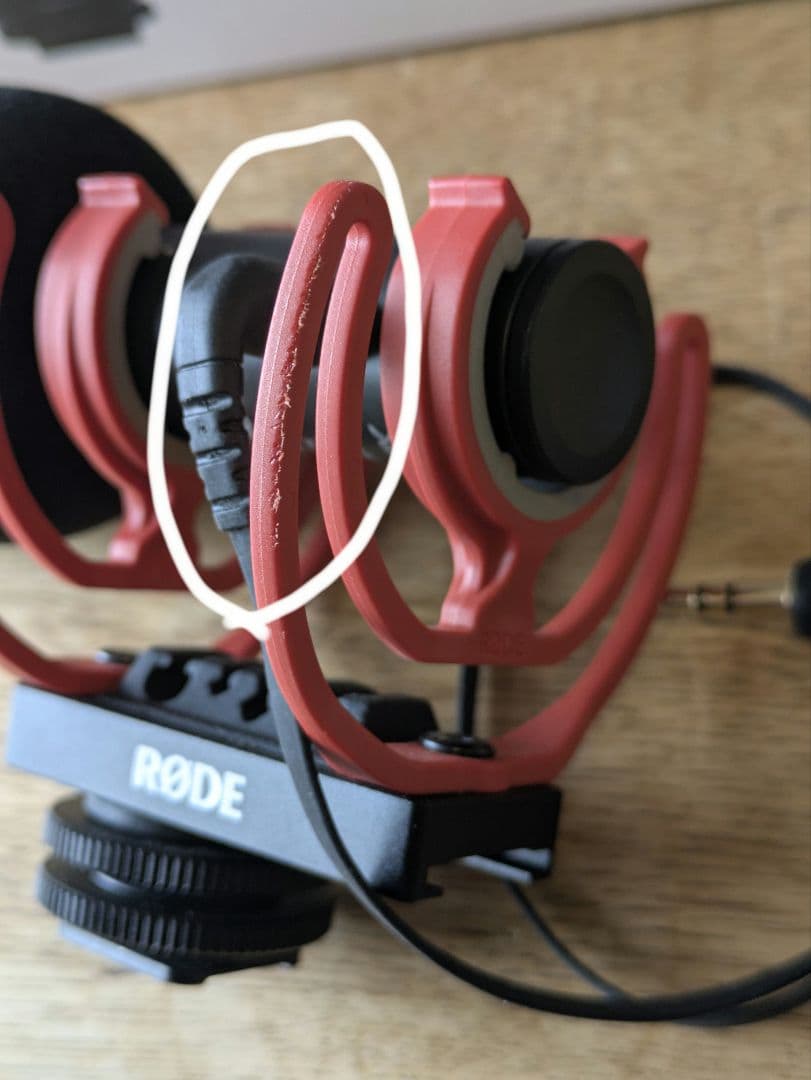 SORA RODE VIDEOMIC GO II マウントに傷あり 動作正