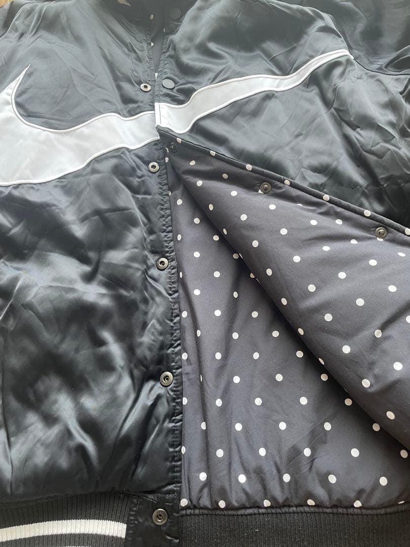 Nike 美品フード付きナイロンジャケット（中綿）