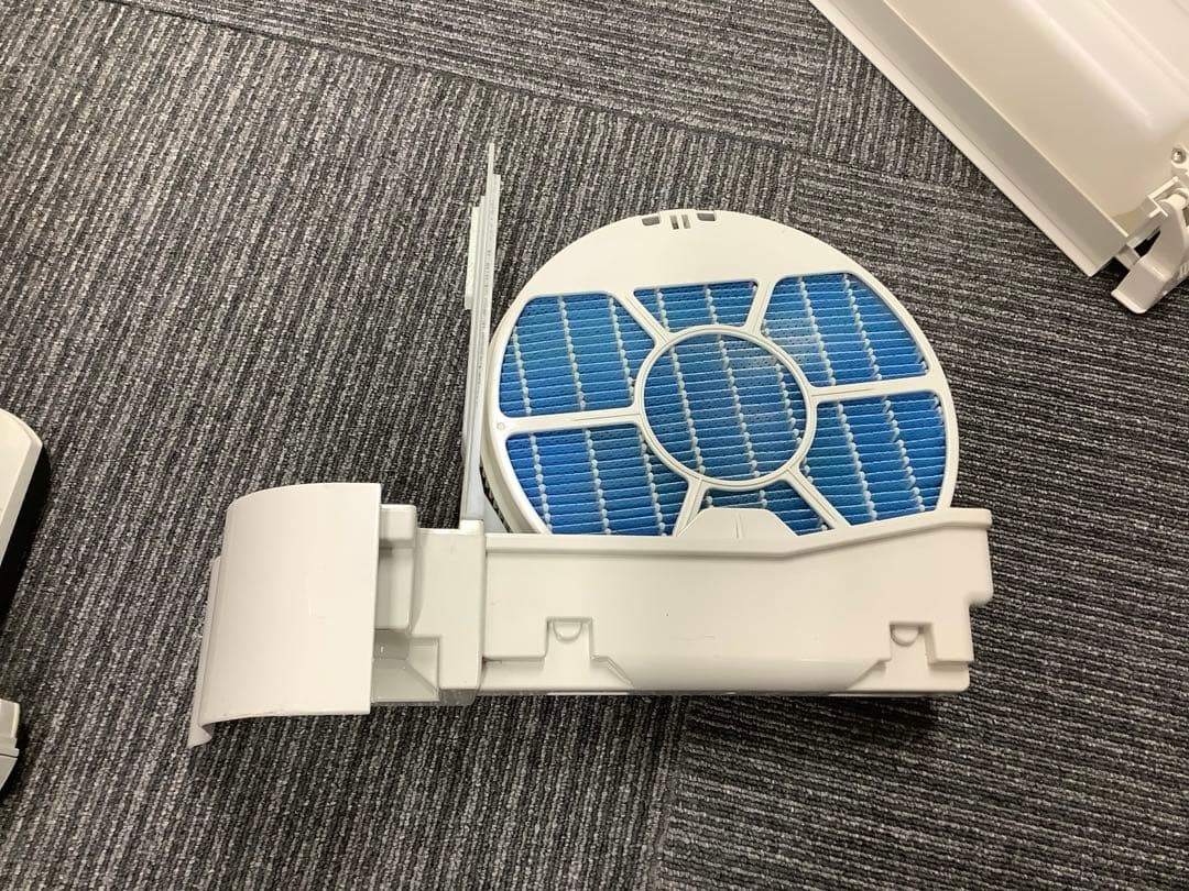 2021年製 加湿空気清浄機 シャープ KC-P50-W