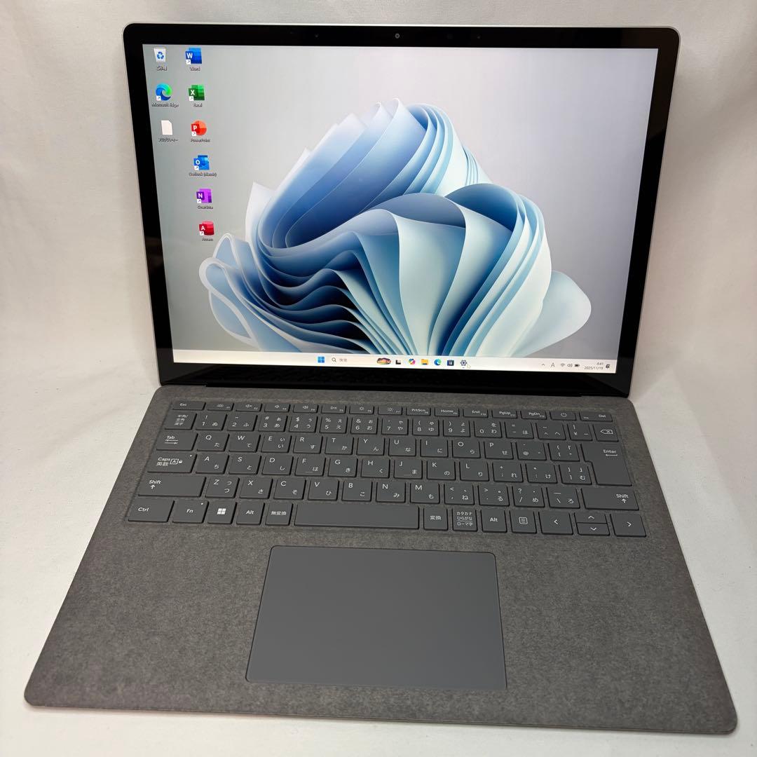 美品 Surface Laptop 5 第12世代 i5 8GB 13.5型
