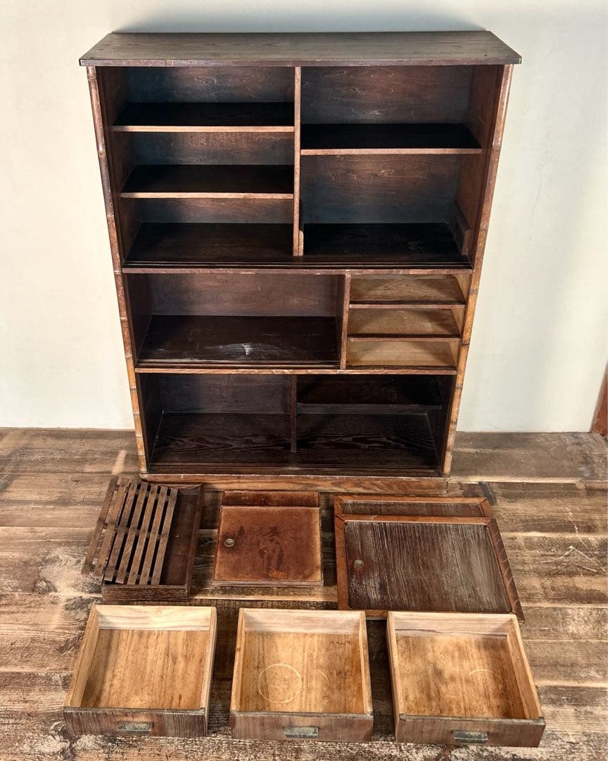 昭和初期 古家具 木製収納棚 食器棚 修理前 現状渡し リメイクベース