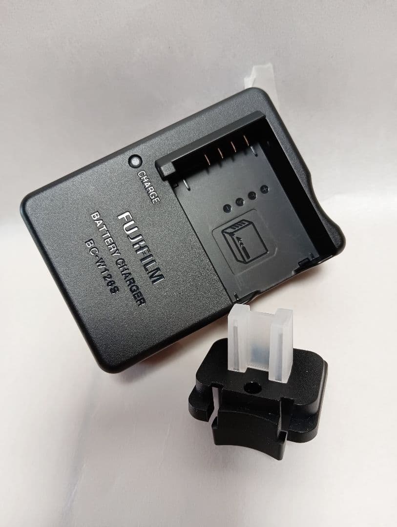 美 品 FUJIFILM X-T3 シルバー 本体 バッテリー2個付き