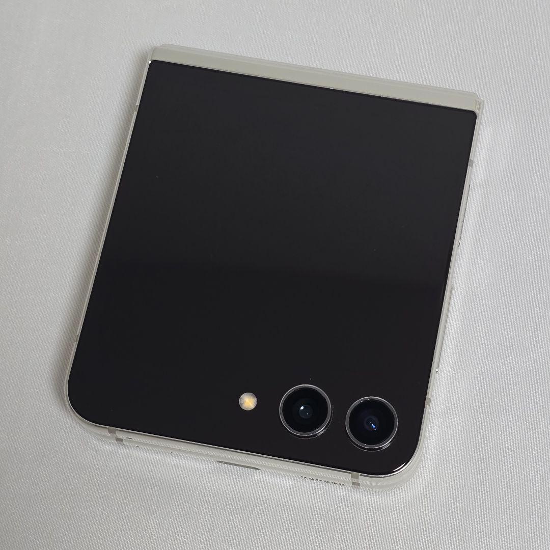 Galaxy Z Flip5 SIMフリー 判定○ 海外版/韓国版 クリーム