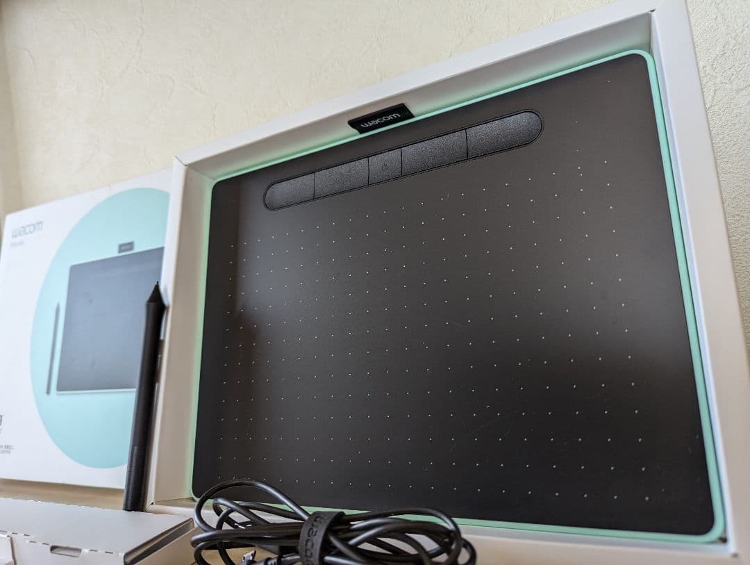 【ほぼ未使用品♪】Wacom Intuos CTL-6100WL/E0-DX