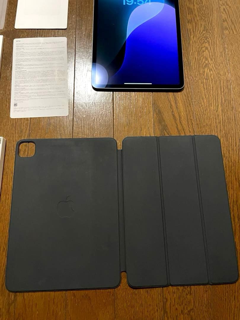 Apple iPad Pro 11インチ 第3世代　グレー 256GB カバー付