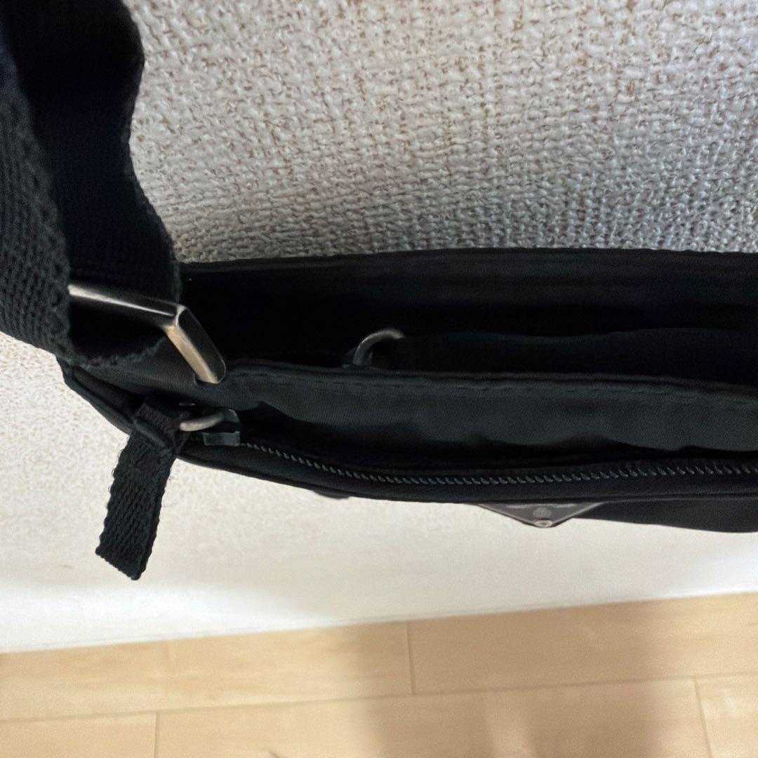 リ*ナ様 PRADA サコッシュ　　セール