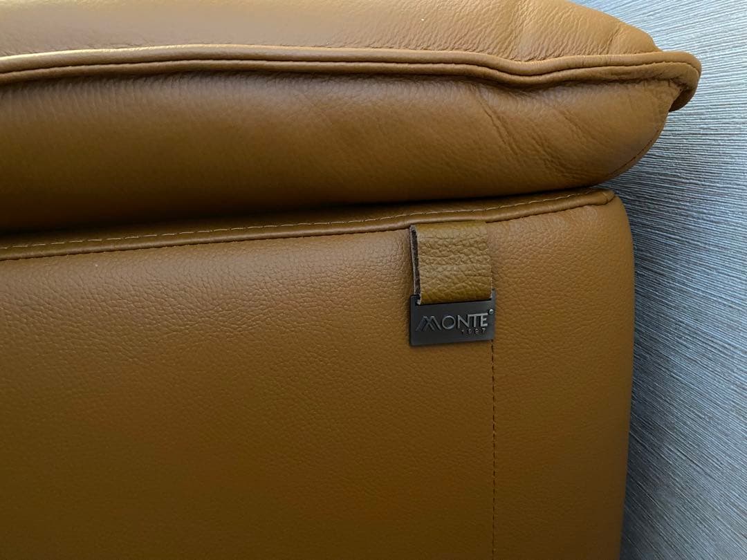 新品並　本革　2人掛けソファ　キャメル色