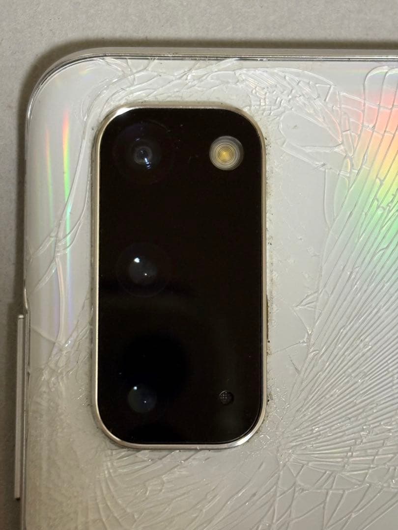 docomo Galaxy S20 クラウドホワイト 損傷有