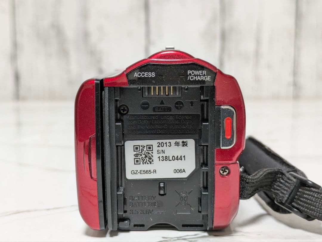 JVC　GZ-E565　化粧箱付き