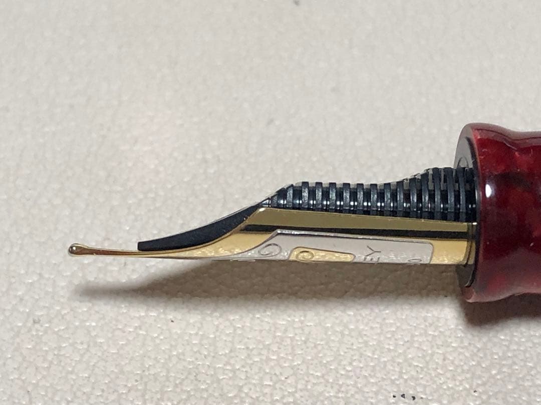 BEXLEY 赤 万年筆 専用ケース付き