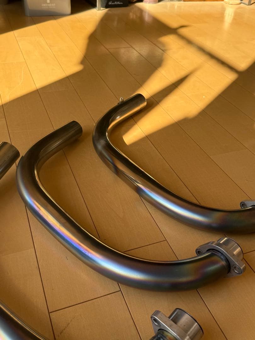 cb1300（SC54）アールギス　ワイバーンフルチタンマフラー