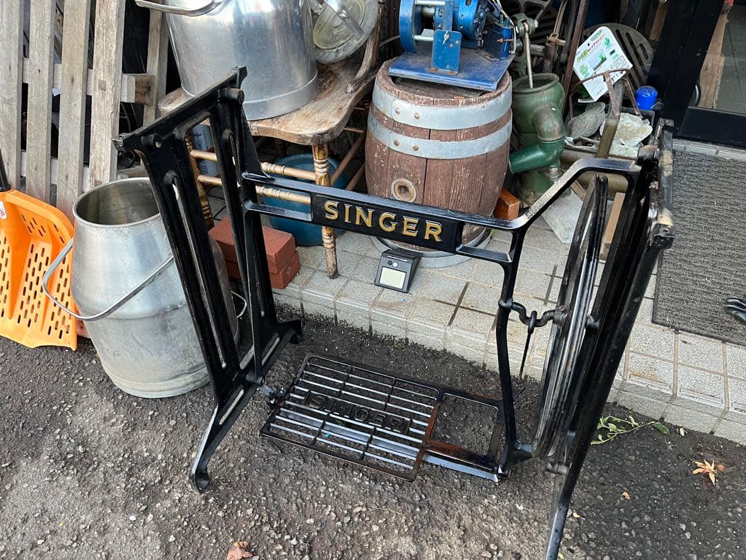 シンガーミシン脚、シンガー工業用ミシン脚、幅広ミシン脚、ガーデンテーブル脚