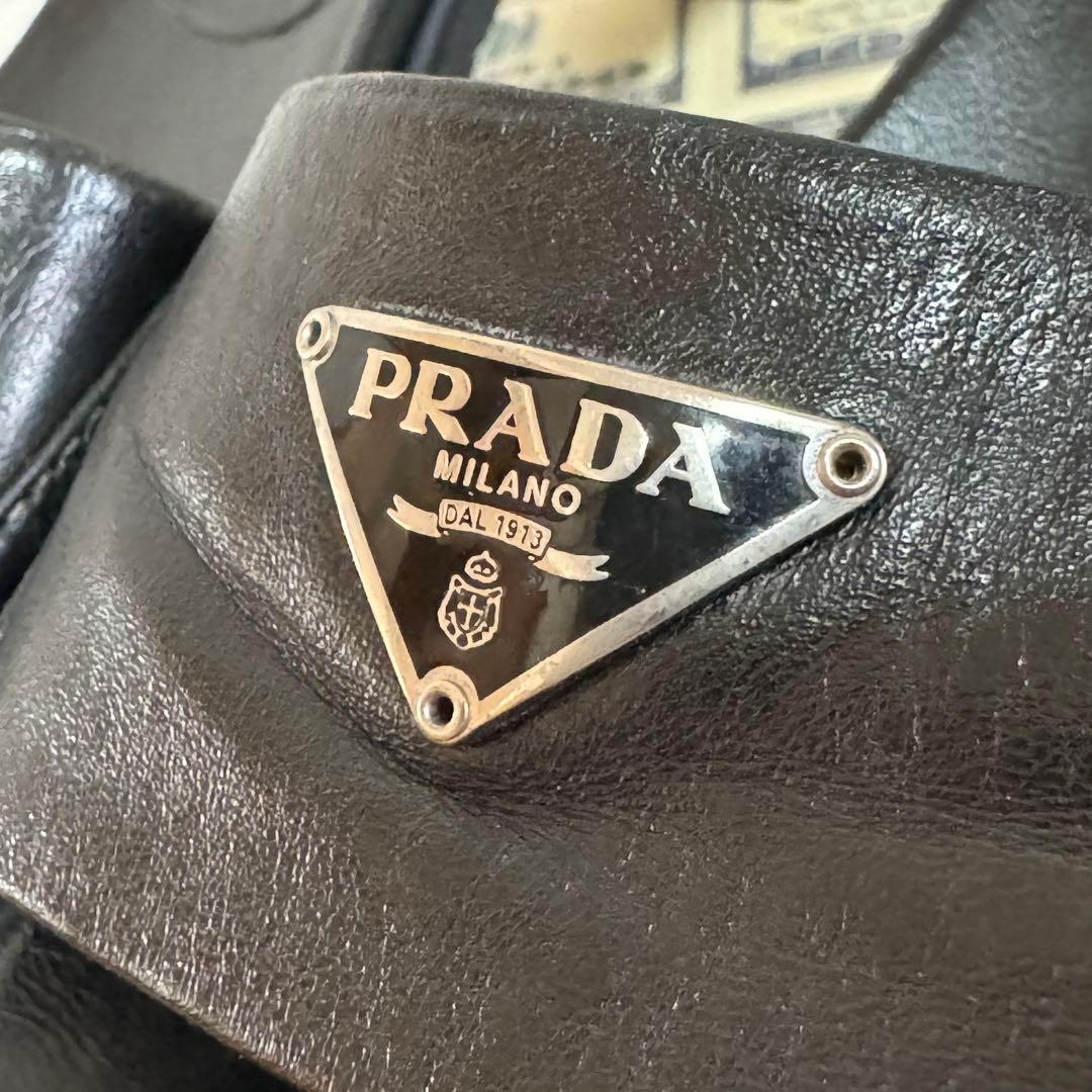 プラダ　PRADA 三角プレート　ミュール　スリッパ