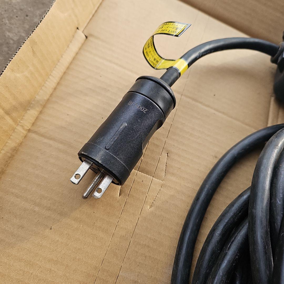 日産 EV充電ケーブル 26980-3NA0J　15mケーブル実働売ります