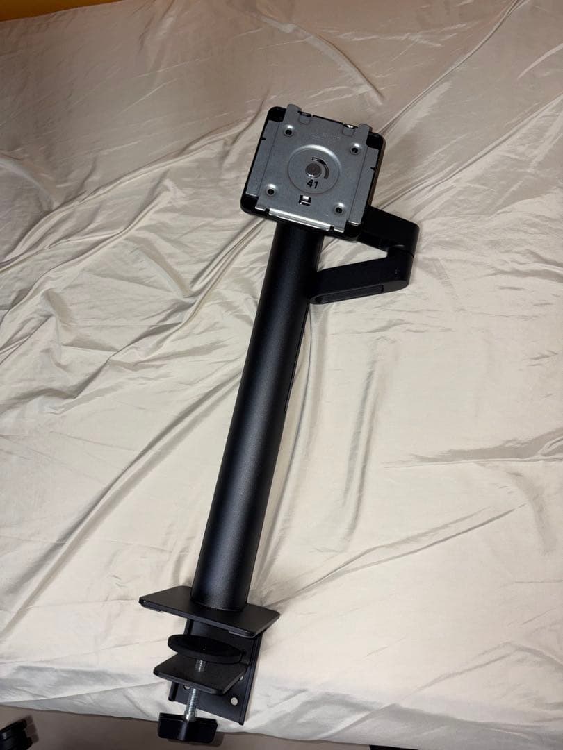 【美品】LG モニター 4K 31.5インチ エルゴノミクススタンド