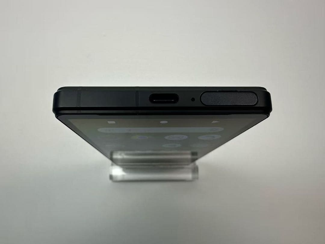 美品 SONY Xperia 5 V docomo ブラック 画面不良なし