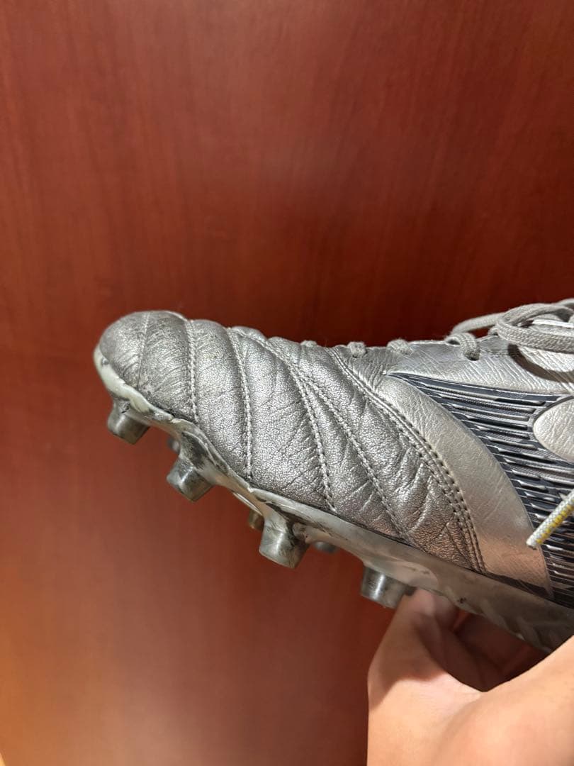 Mizuno サッカーシューズ・スパイク シルバー