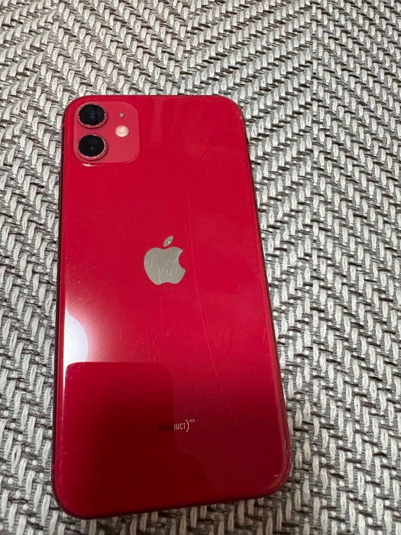iPhone 11 赤　128GB
