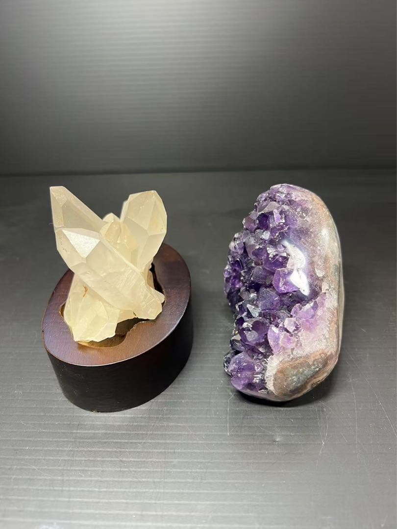 A771 アメジストドーム クラスター ウルグアイ産 と水晶クラスター