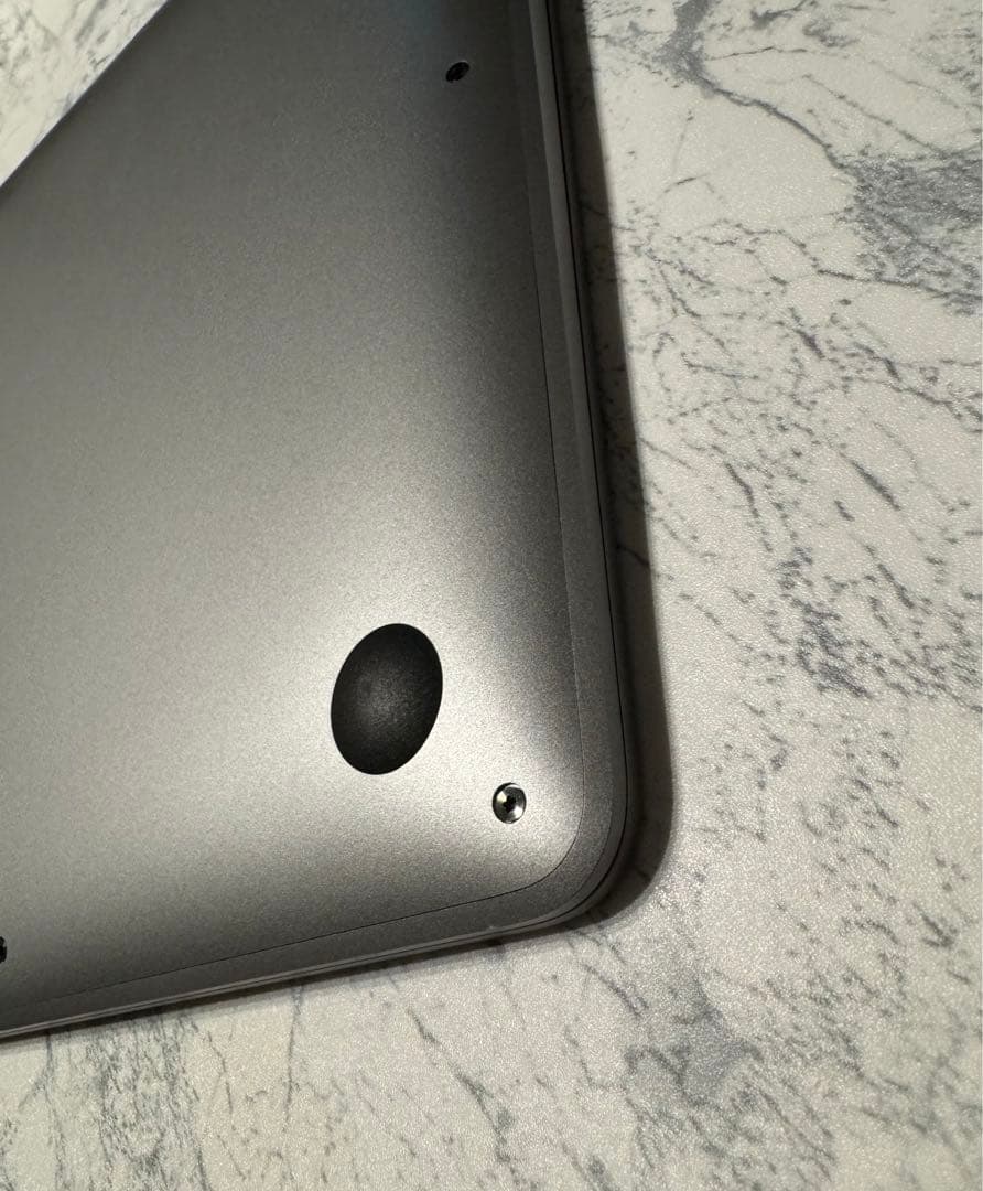 MacBook Air M1チップ 2020 8GB/256