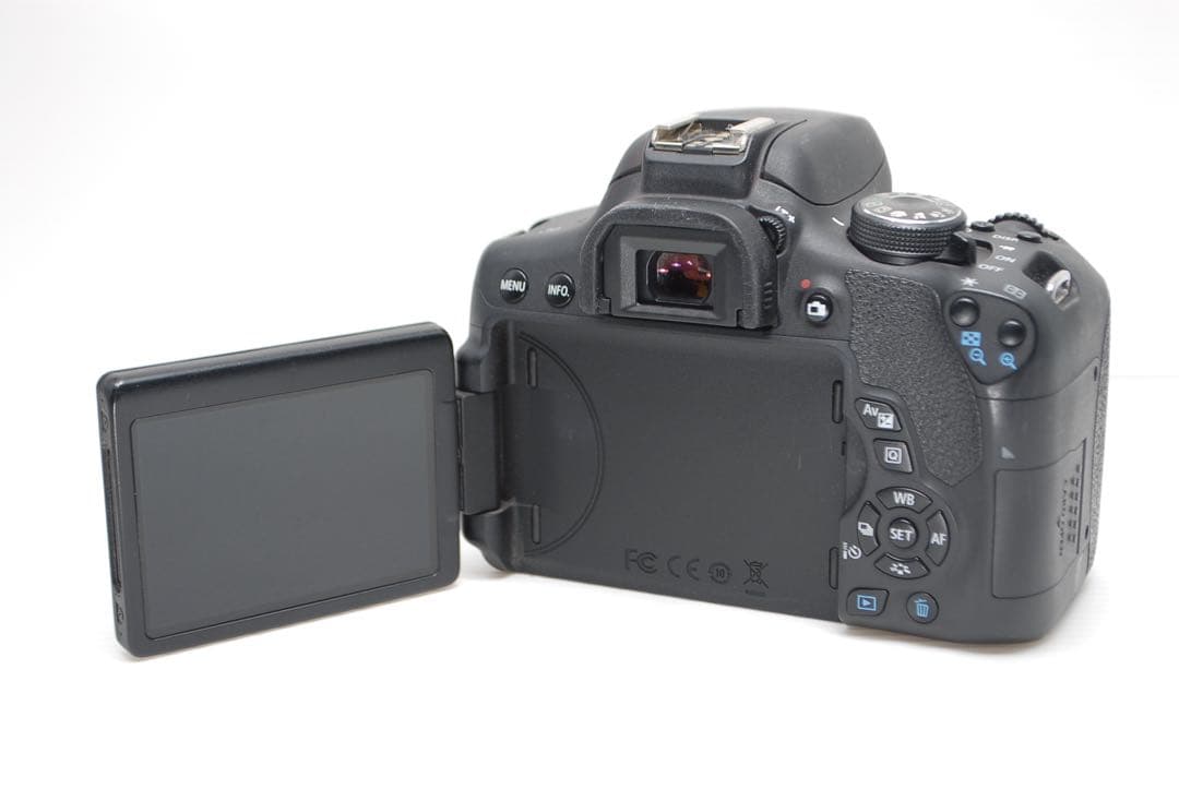 ✨Canon kiss X8i✨キャノン タッチ操作で扱いやすい 美品