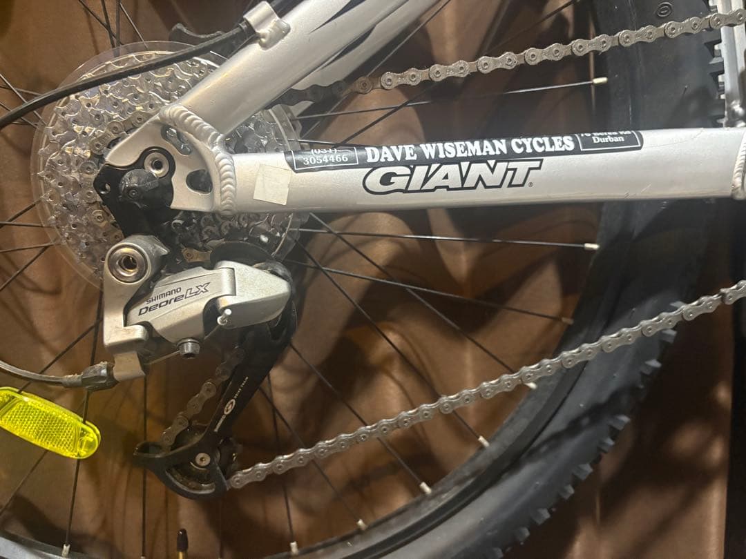 【特注品】海外購入GIANT マウンテンバイクシマノROCKSHOX CICLO