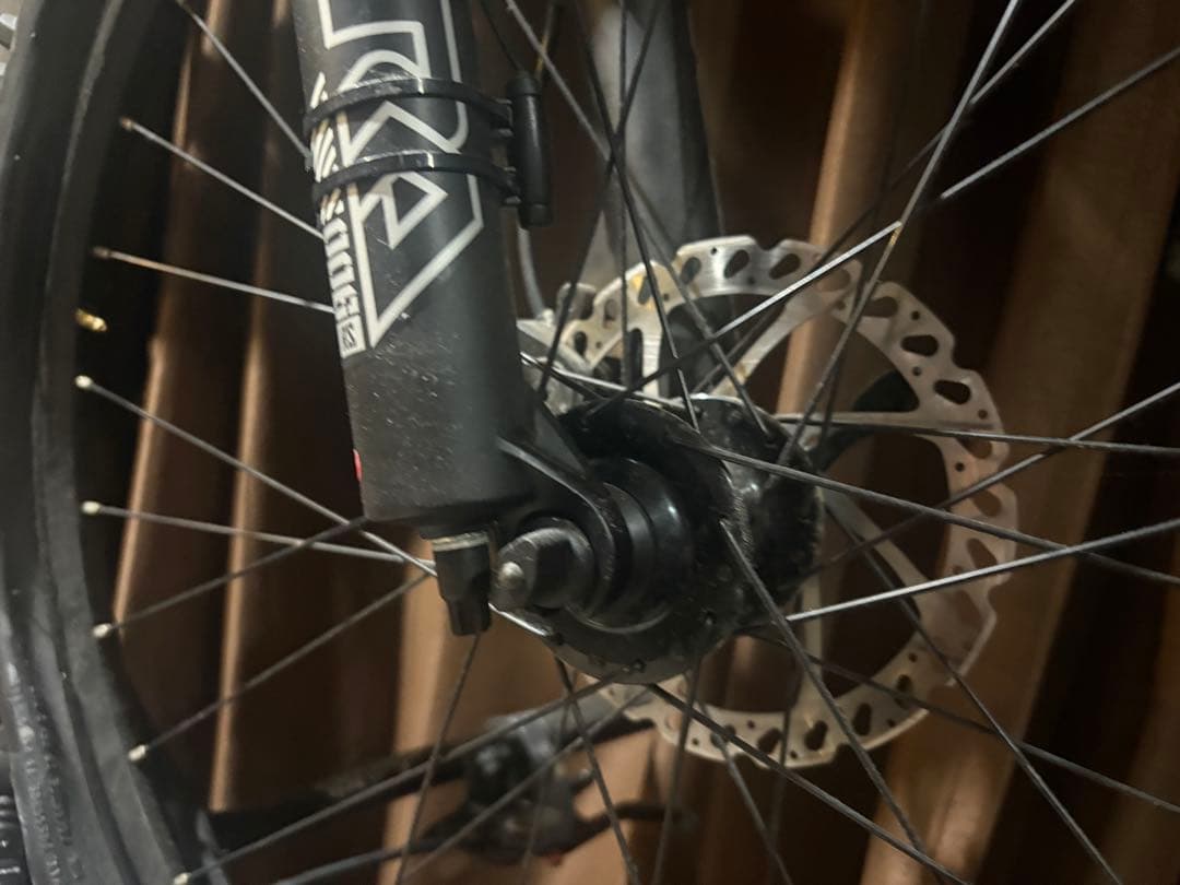 【特注品】海外購入GIANT マウンテンバイクシマノROCKSHOX CICLO