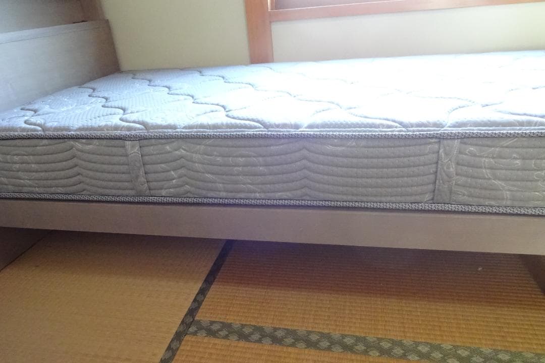 【極美品】シモンズ Beautyrest Amazon限定 シングルスマット