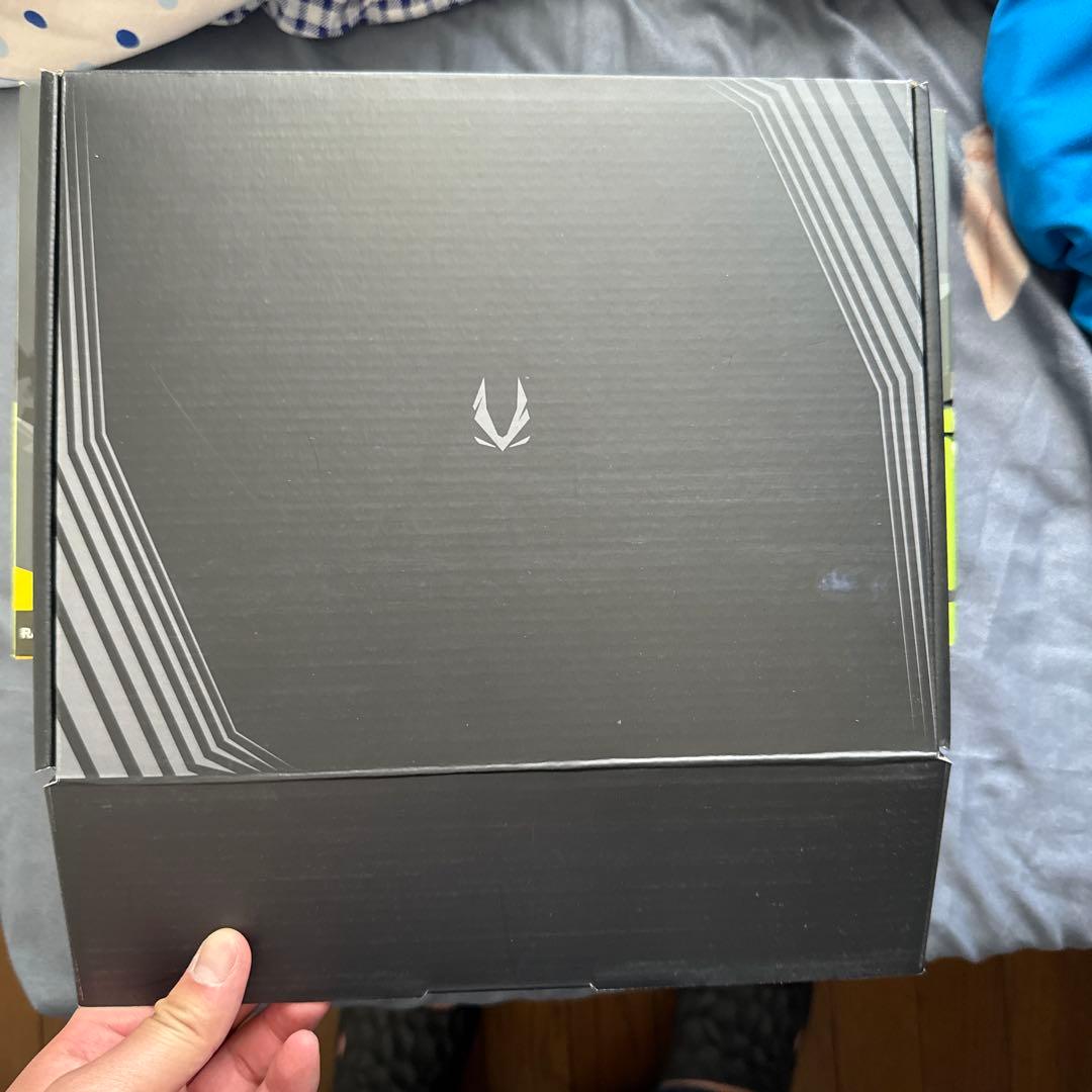 I7 8700cpu+RTX2060 cpuジャク品、GPU風扇が少し動作悪い