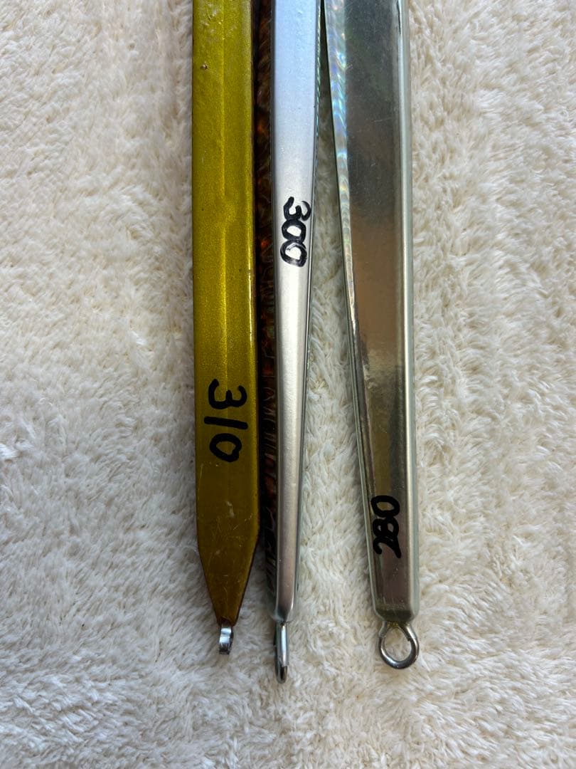 ウロコジグ400g、あいや〜ロング350g、スイムライダー、トンジギ用メタルジグ