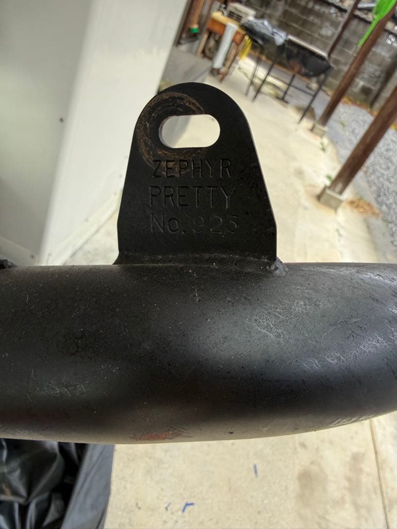 ゼファー400用　ガニマタブレット　サイレンサースタンド付