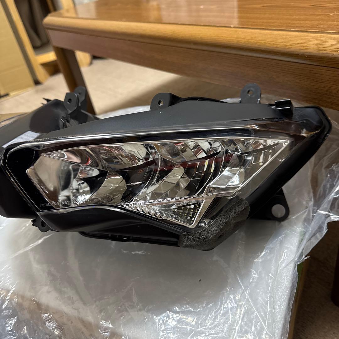 ZX-25R zx25r 純正ヘッドライト 割れ無し美品 ZX-4R