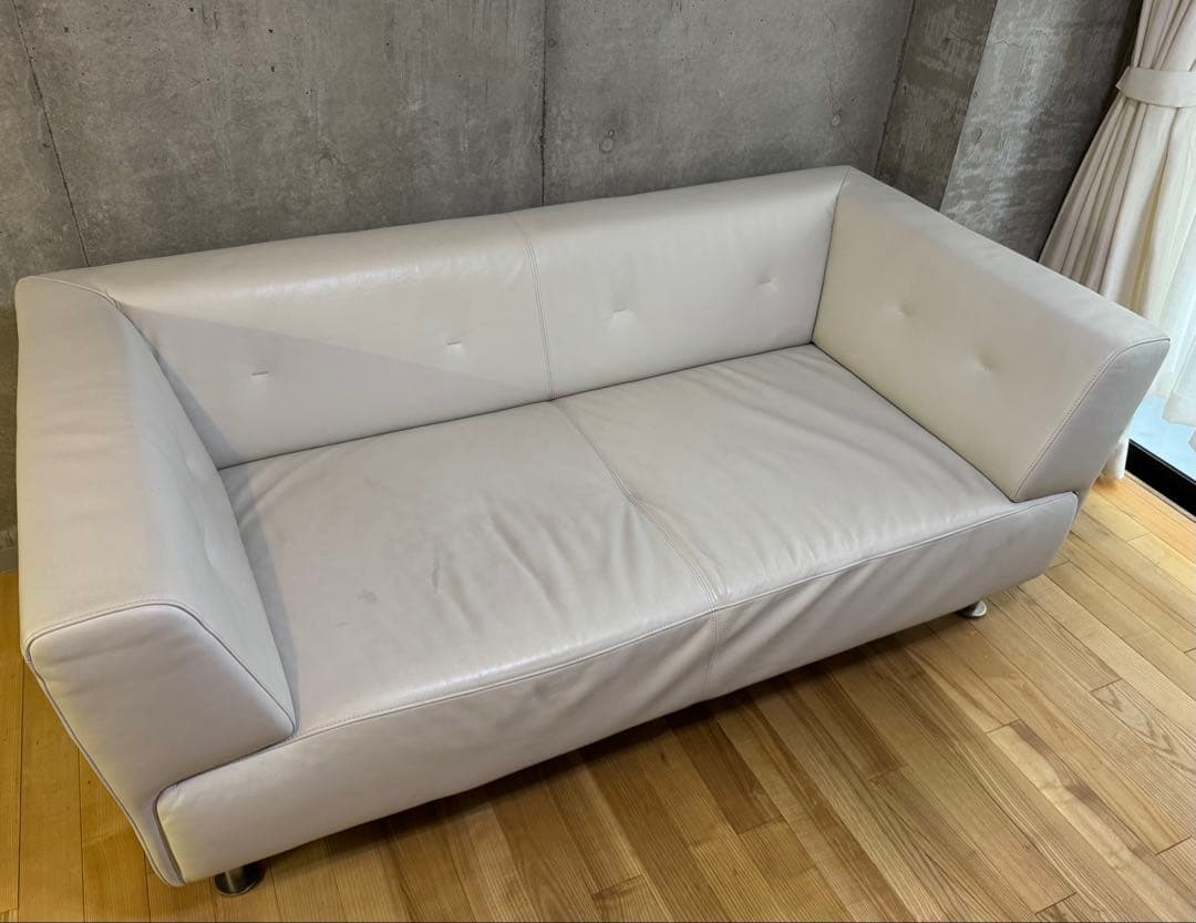 ボーコンセプト 2人掛けレザーソファ